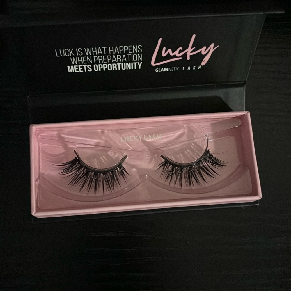 Glamnetic lashes